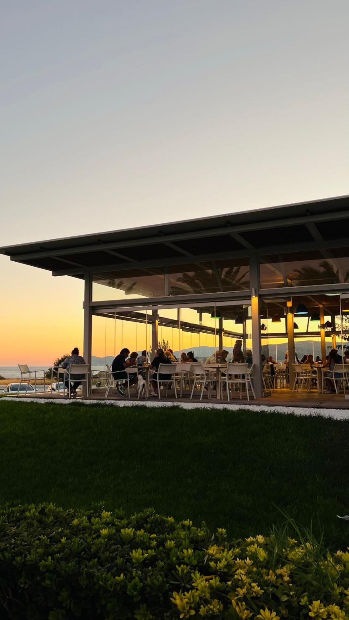 Sirenes Beach Resort Samos Town Bagian luar foto