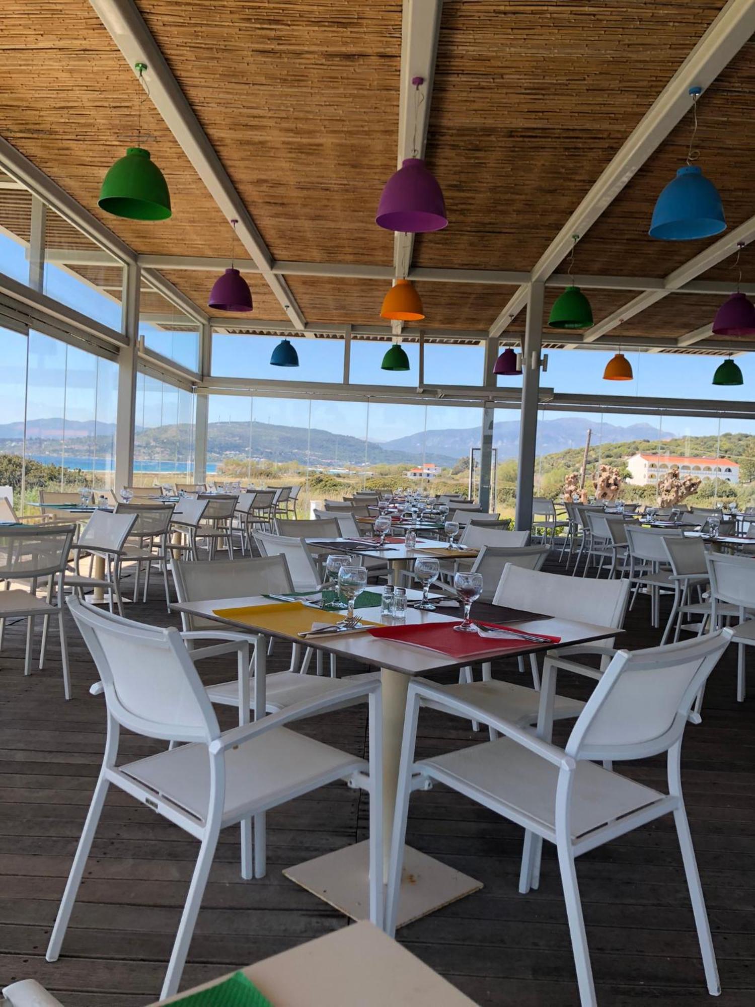 Sirenes Beach Resort Samos Town Bagian luar foto
