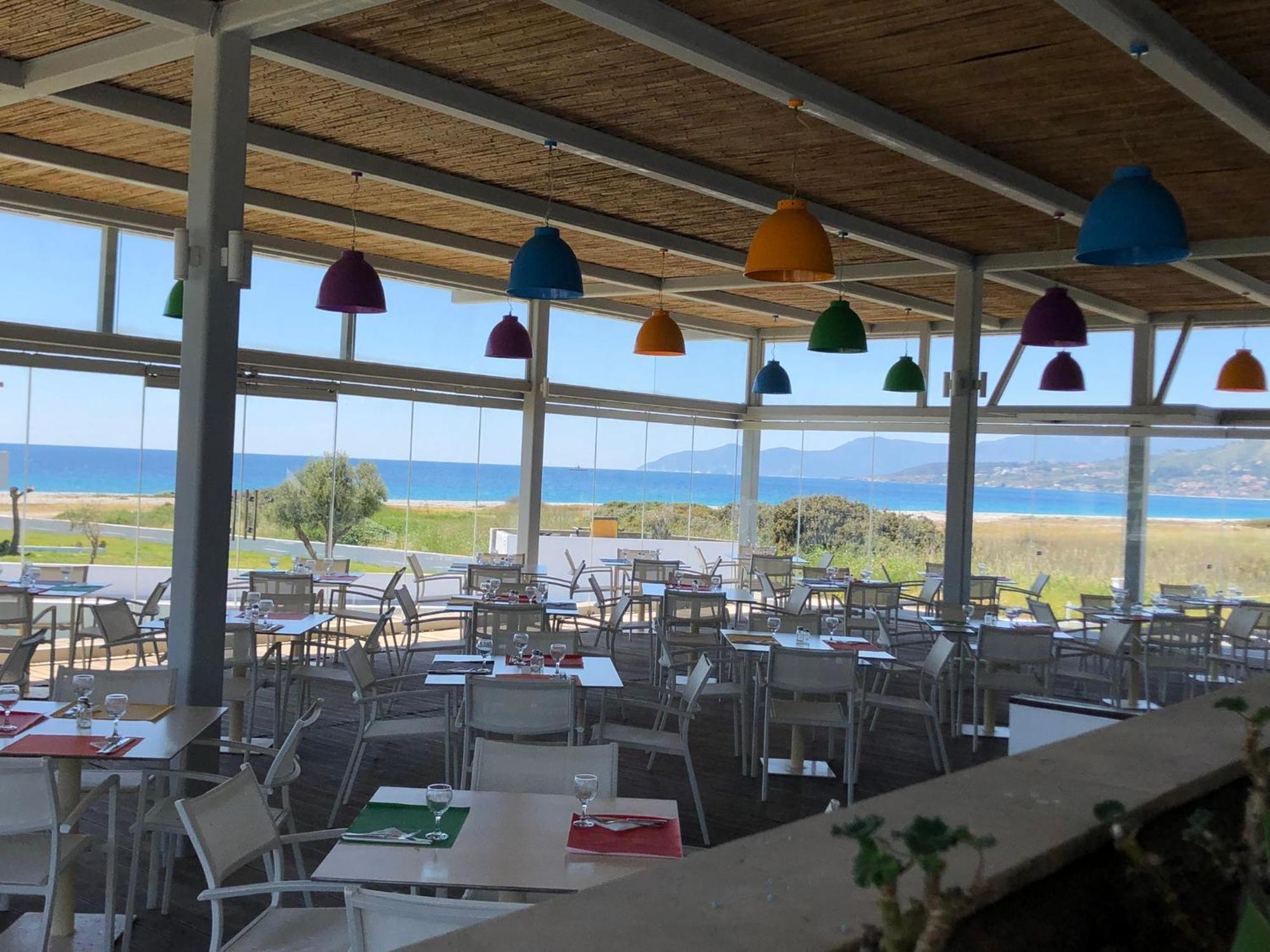 Sirenes Beach Resort Samos Town Bagian luar foto