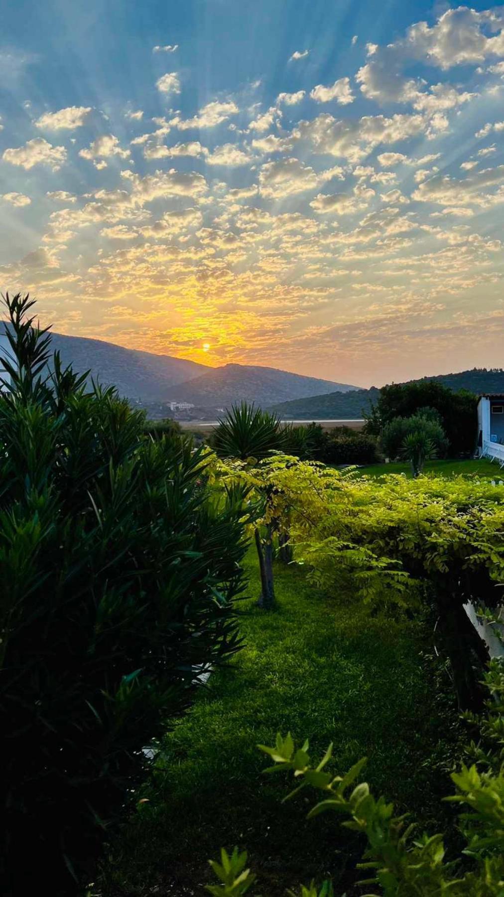 Sirenes Beach Resort Samos Town Bagian luar foto