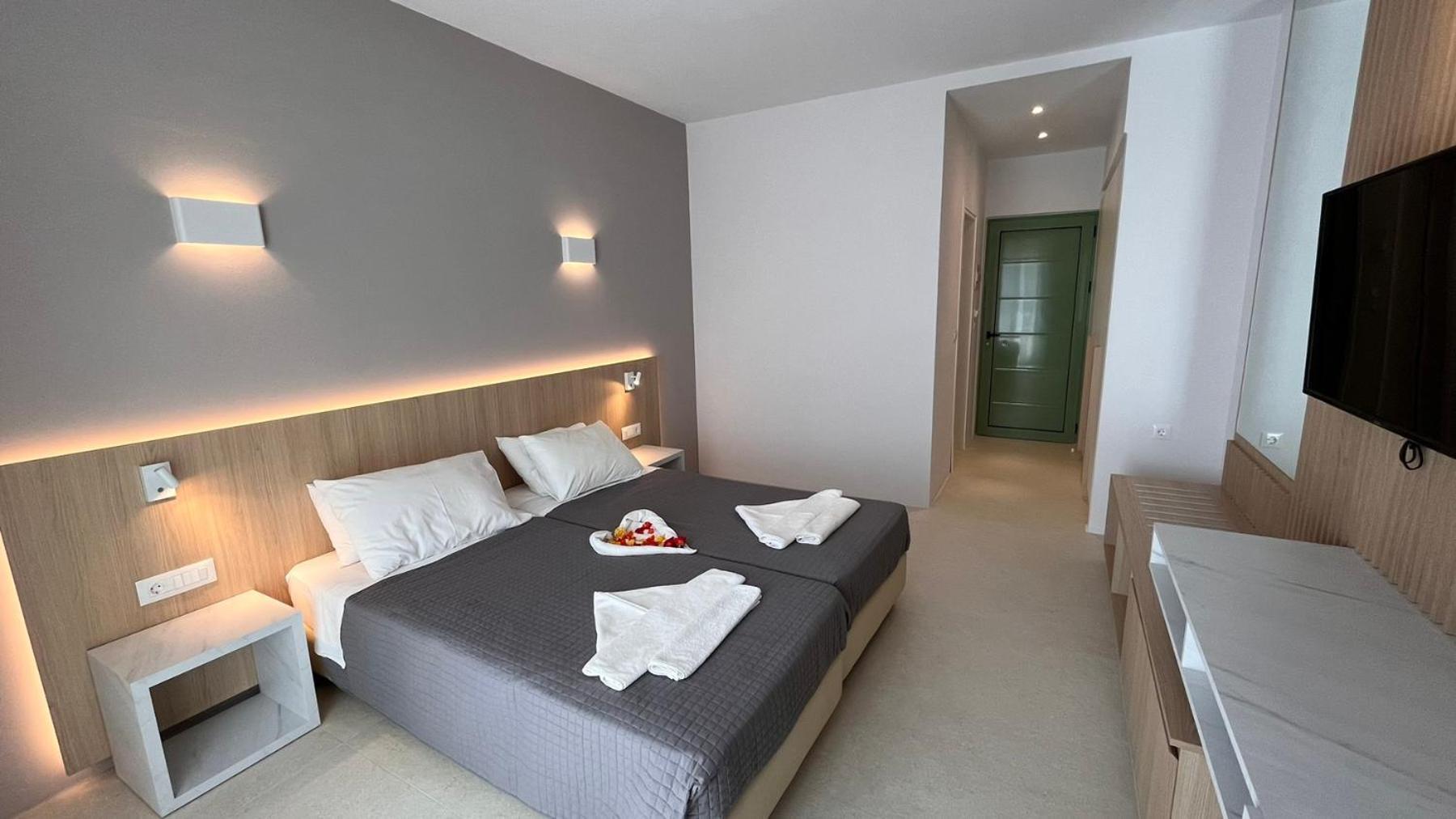 Sirenes Beach Resort Samos Town Bagian luar foto
